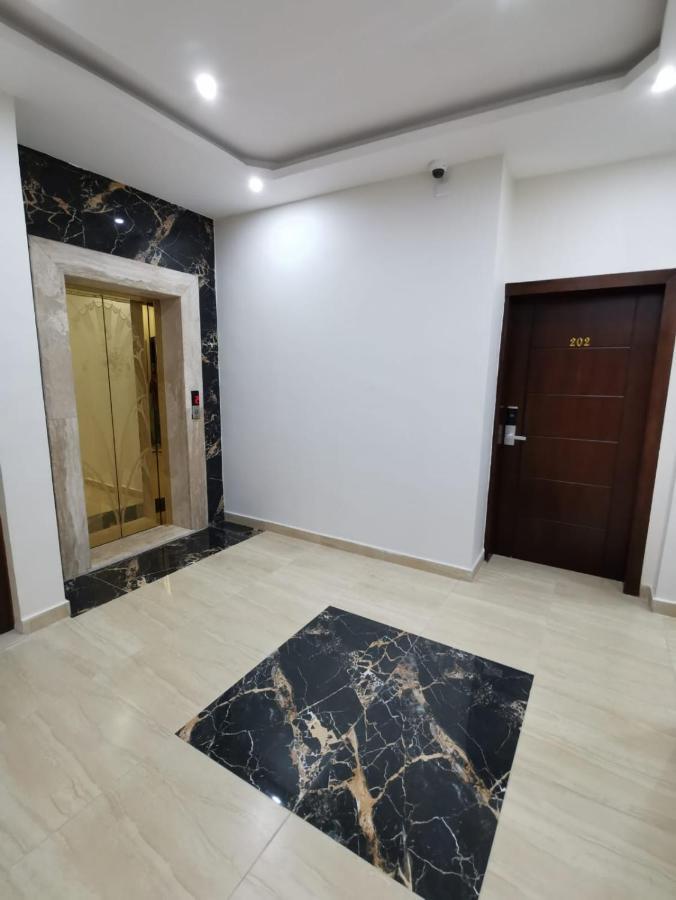 Nice View Hotel فندق الأطلالة الجميلة للعائلات فقط Aqaba Exterior photo