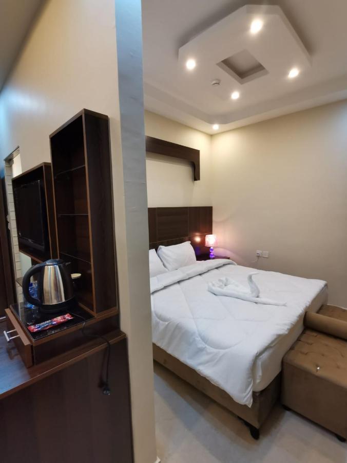 Nice View Hotel فندق الأطلالة الجميلة للعائلات فقط Aqaba Exterior photo