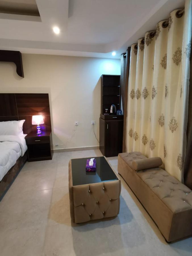 Nice View Hotel فندق الأطلالة الجميلة للعائلات فقط Aqaba Exterior photo